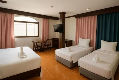Centre Point Patong – Foto 9