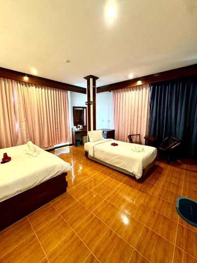 Centre Point Patong – Foto 12