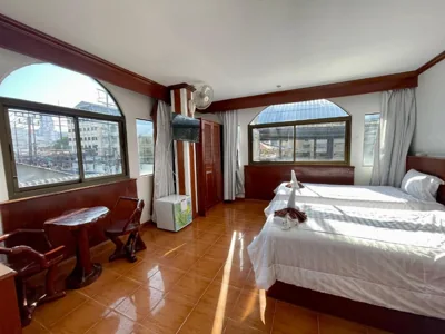 Centre Point Patong – Foto 16